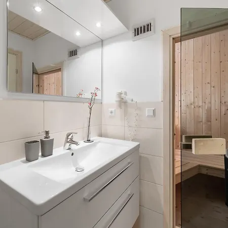 Strandmoewe Marina *